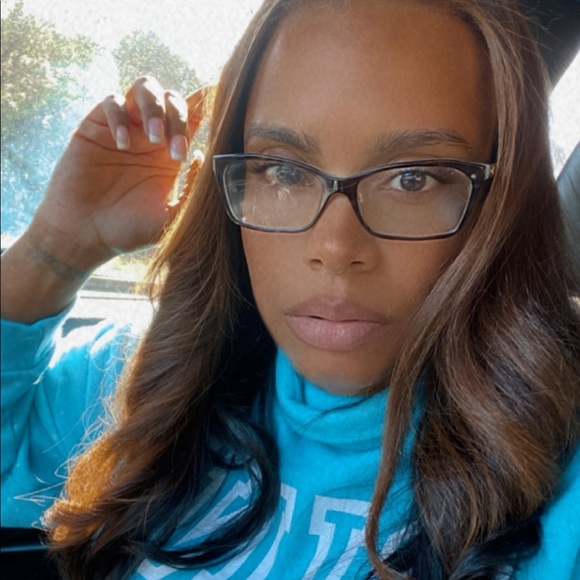 Meet your Posher, Lindsay - Picture 1 of 1